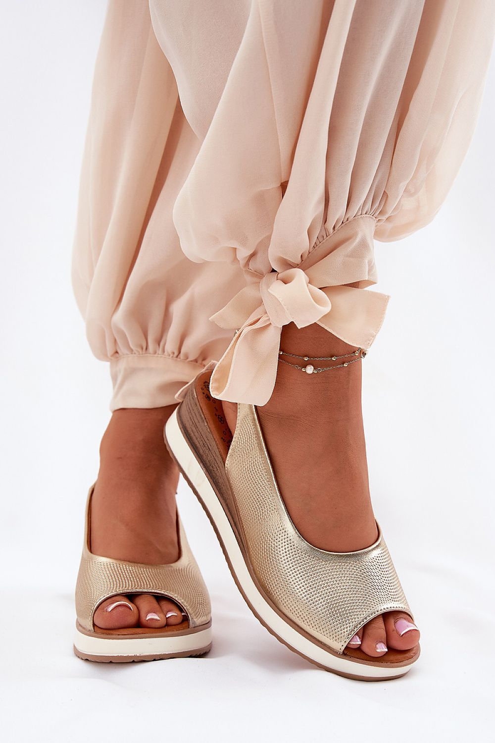 Alvarenne Classic Buckled Wedge Sandals