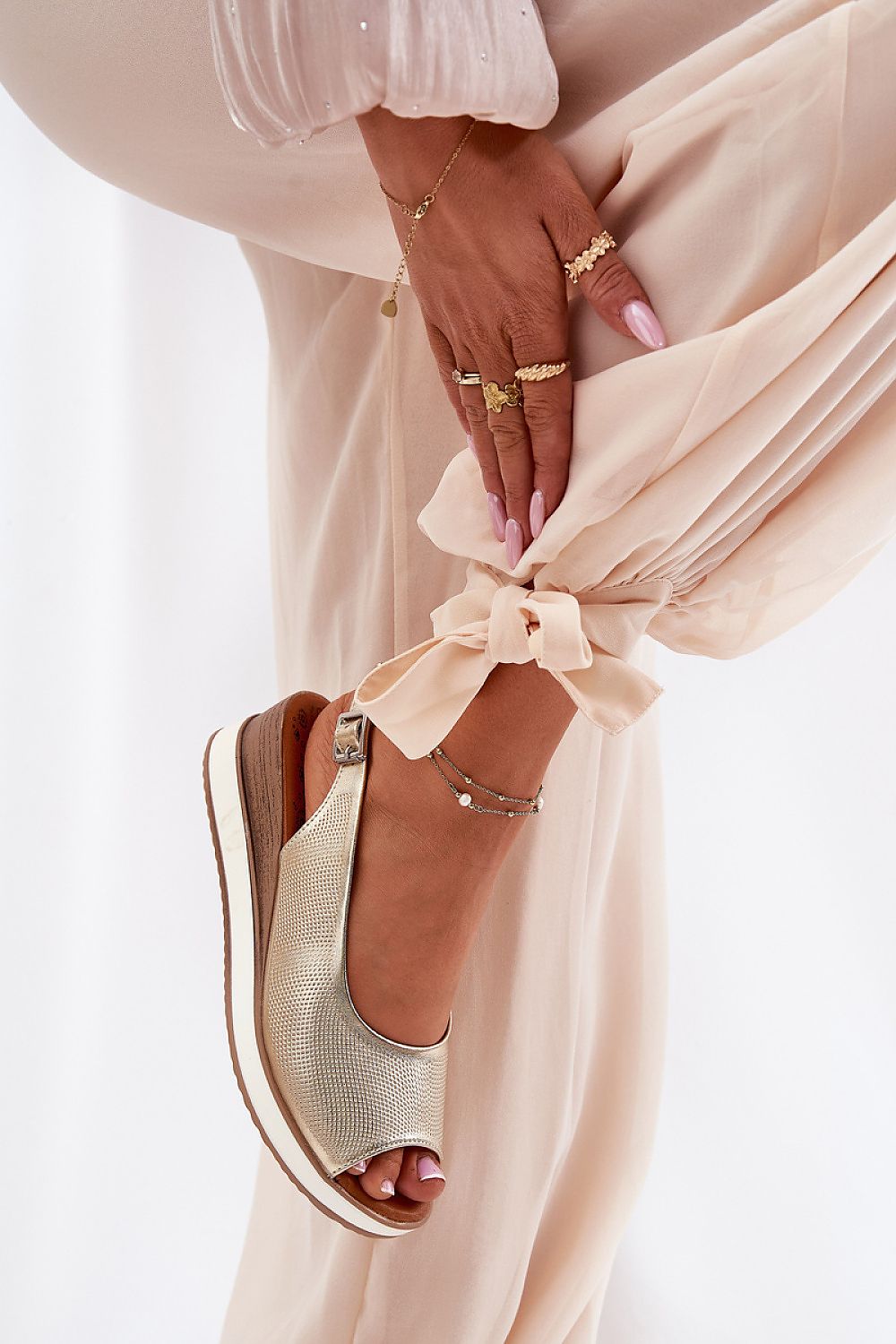 Alvarenne Classic Buckled Wedge Sandals