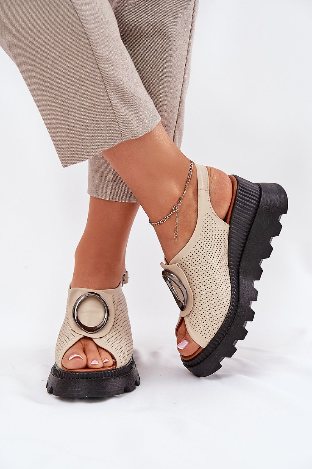 Alvarisse Decor Wedge Leather Sandals