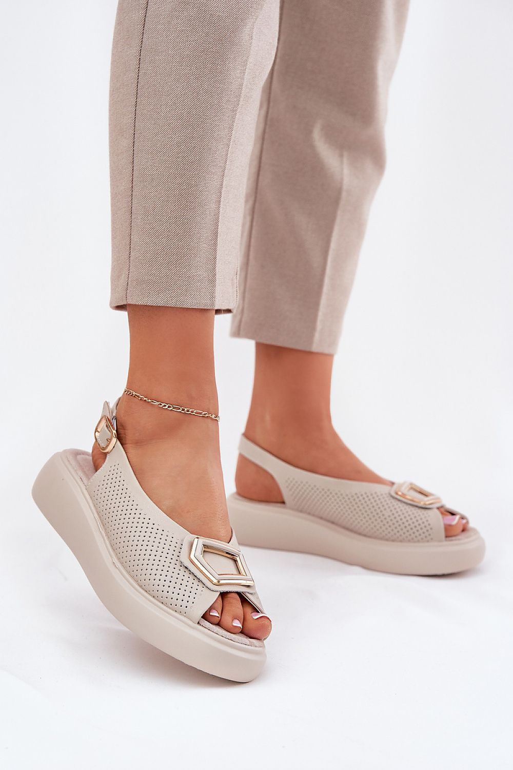 Aurinea Elevated Leather Sandals