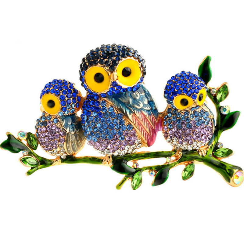 Cute Owl Shaped Fashion Brooch.