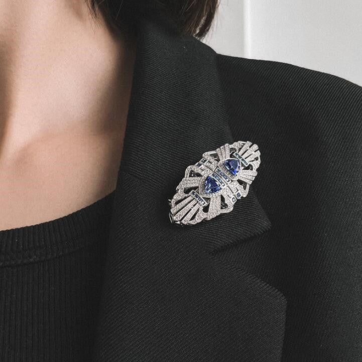 Tansang Blue Vintage Scarf Buckle Neckline Clip 925 Sterling Silver Brooch.