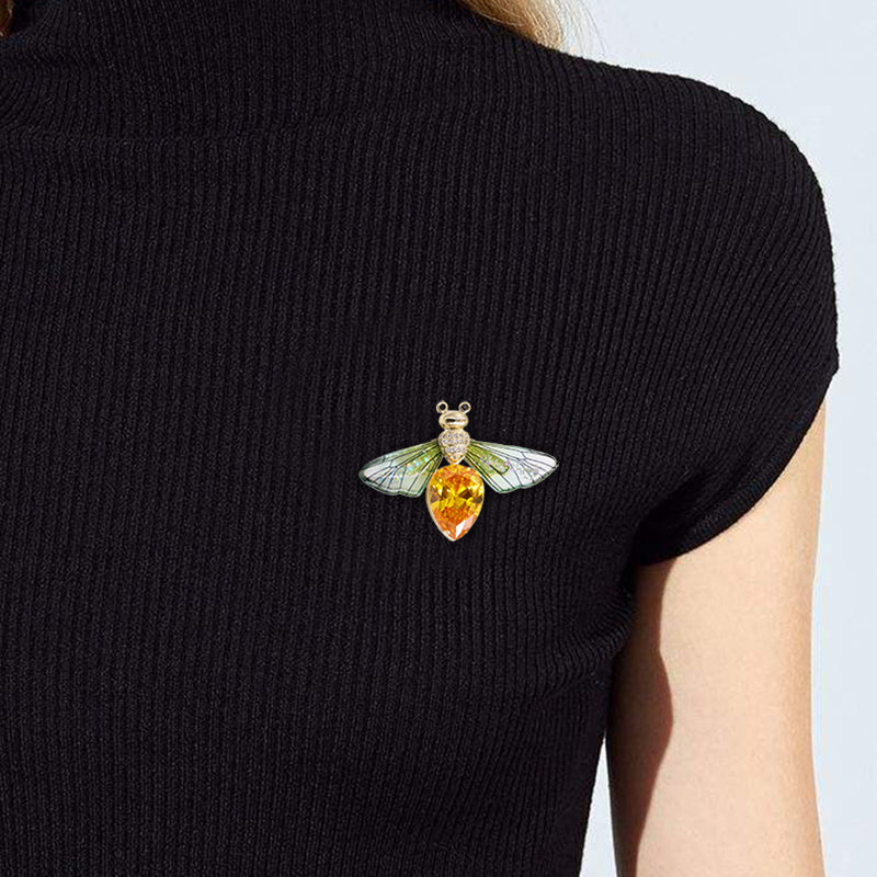 Lady's Anti-light Buckle Small Bee Brooch.