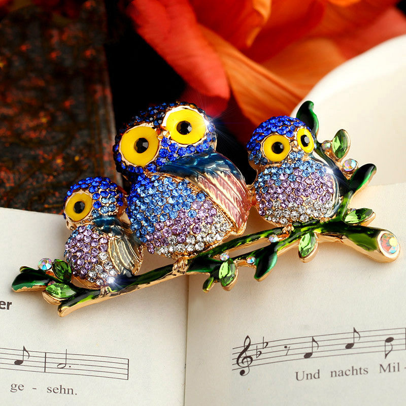Cute Owl Shaped Fashion Brooch.