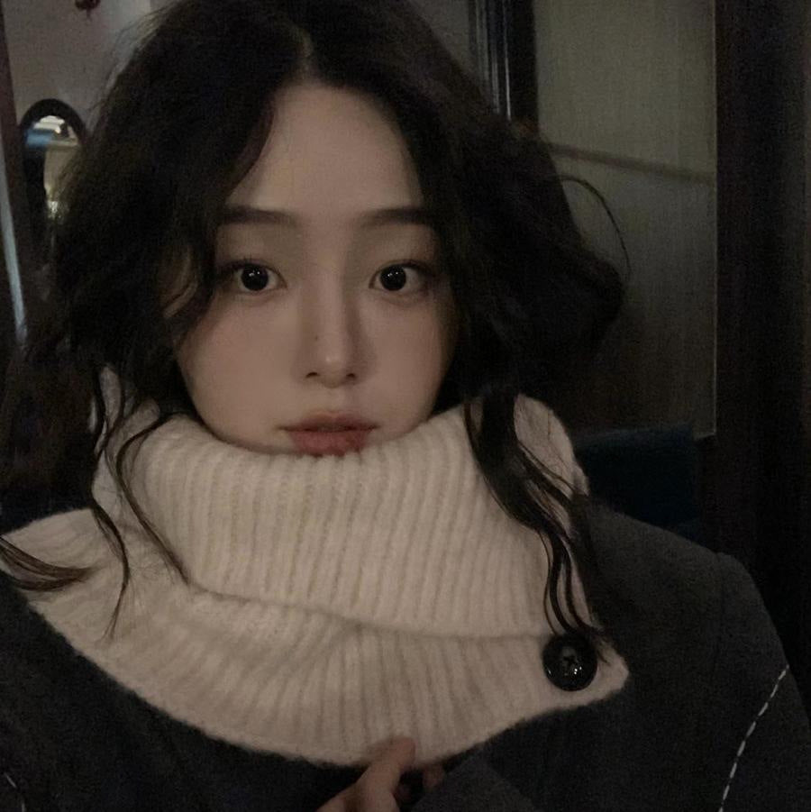 Ins Style Women's Autumn And Winter Solid Color Cold-proof Warm Scarf