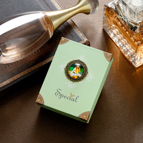 Cute Owl Shaped Fashion Brooch.