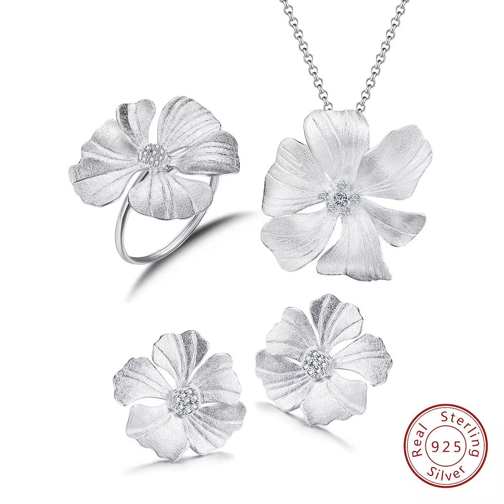 Peony Necklace