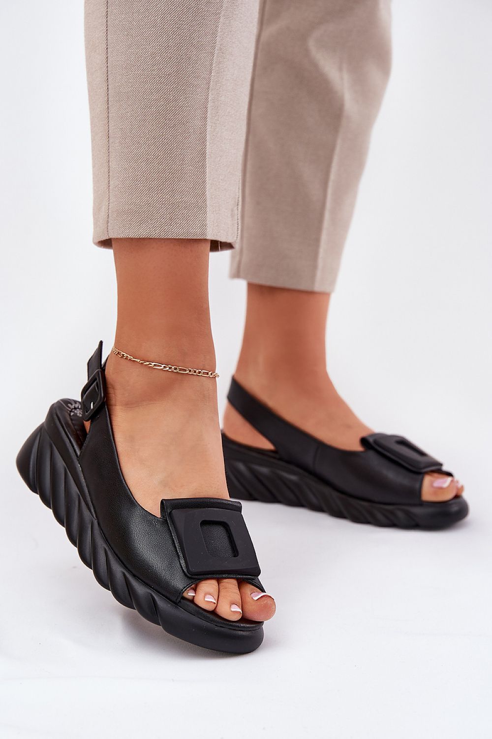 Avenlisse Buckled Accent Wedge Sandals