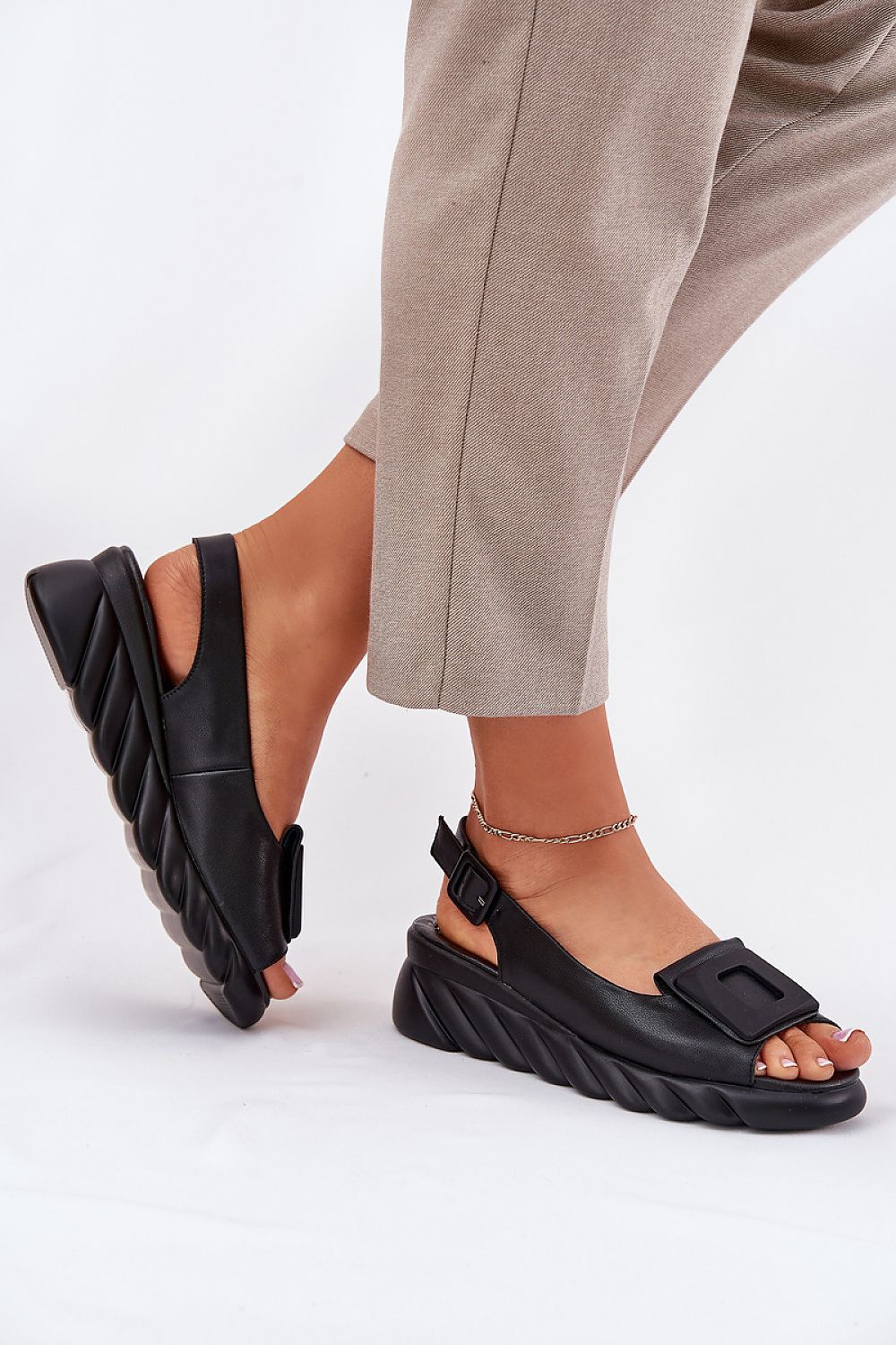 Avenlisse Buckled Accent Wedge Sandals