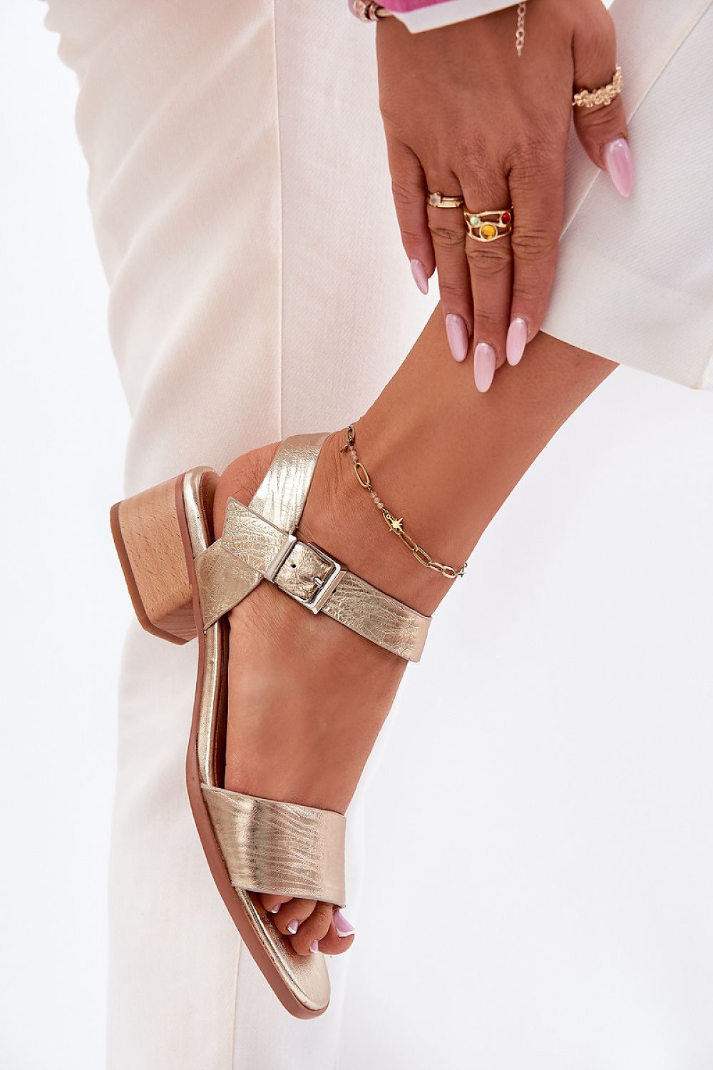 Averisse Classic Block Heel Sandals